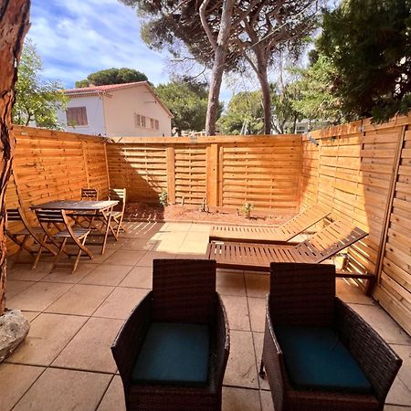 Sympathique Studio En Rez De Jardin Dans Residence Єр Екстер'єр фото